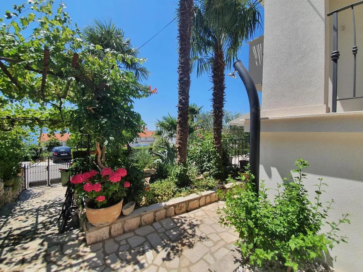 Apartments Rak Dramalj Chorvatsko