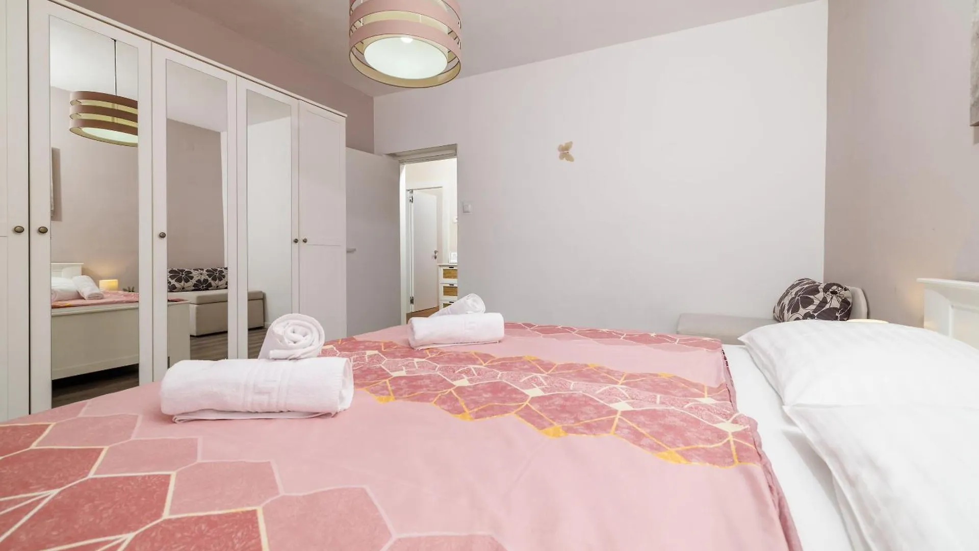 Apartments Rak 드라말리 0*,  크로아티아