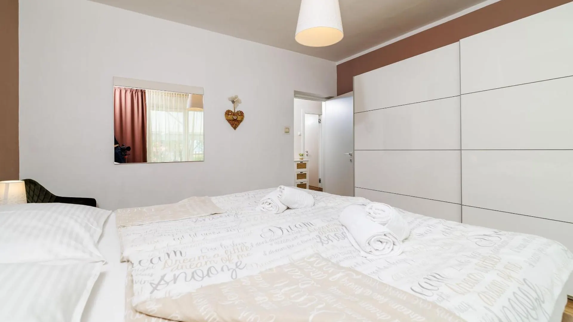 Apartments Rak 드라말리