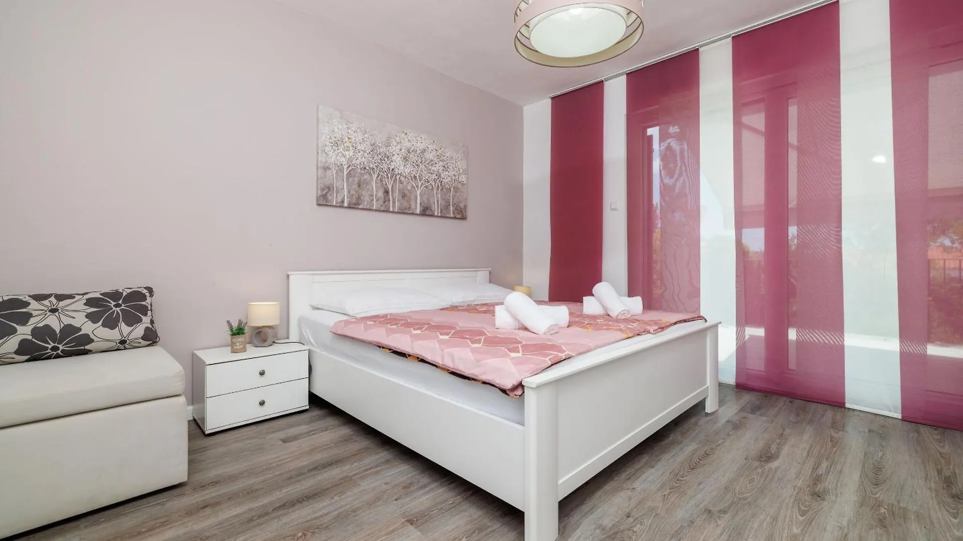 Apartments Rak 드라말리