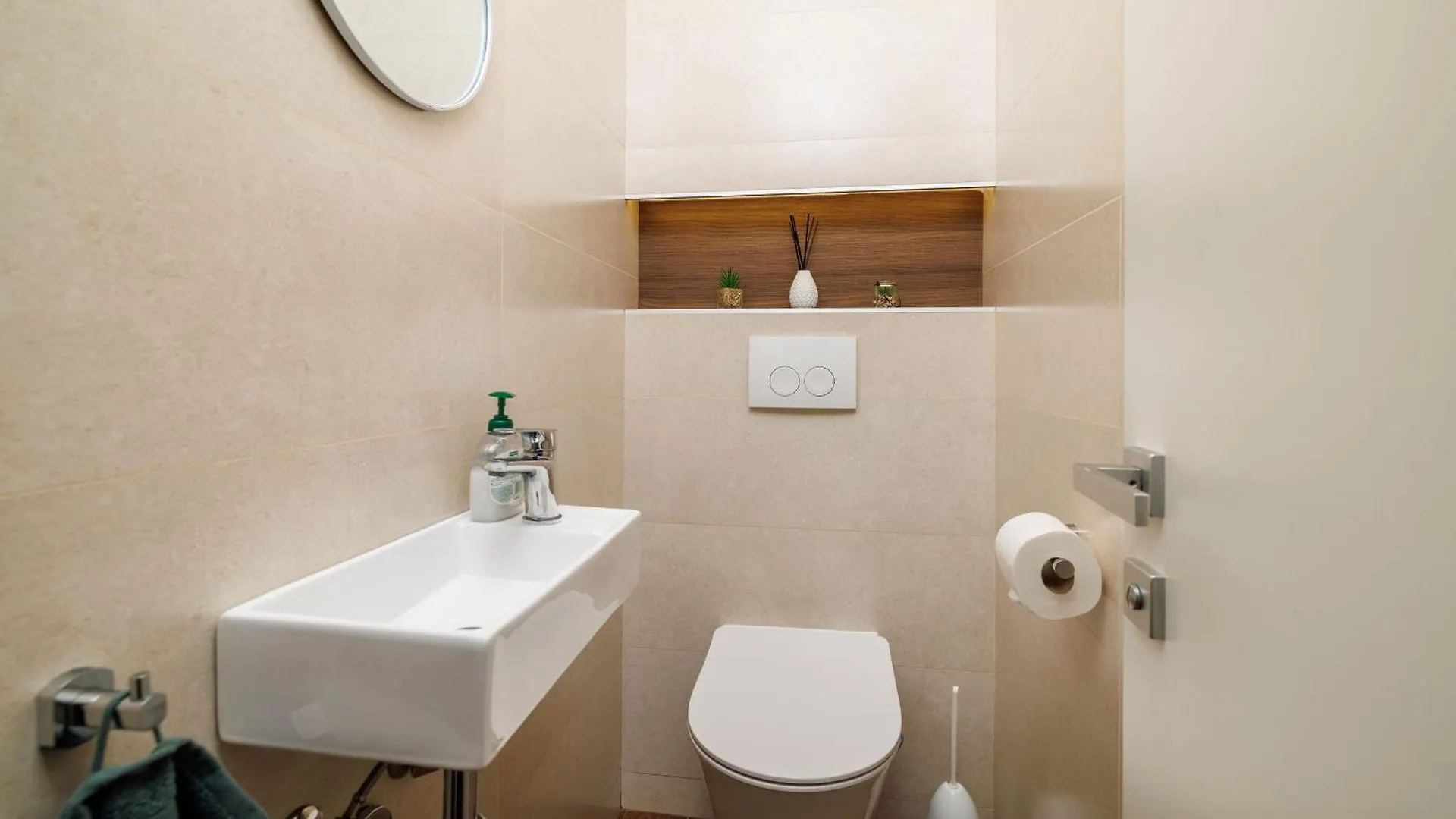 Apartments Rak 드라말리