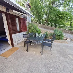 E&g Apartman